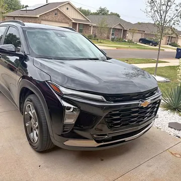 2025 Chevrolet Trax LT Sport Utility 4D