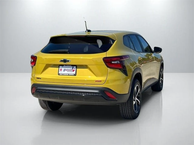 2025 Chevrolet Trax - Image 3 of 20