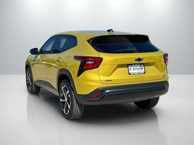 2025 Chevrolet Trax - Image 5 of 20