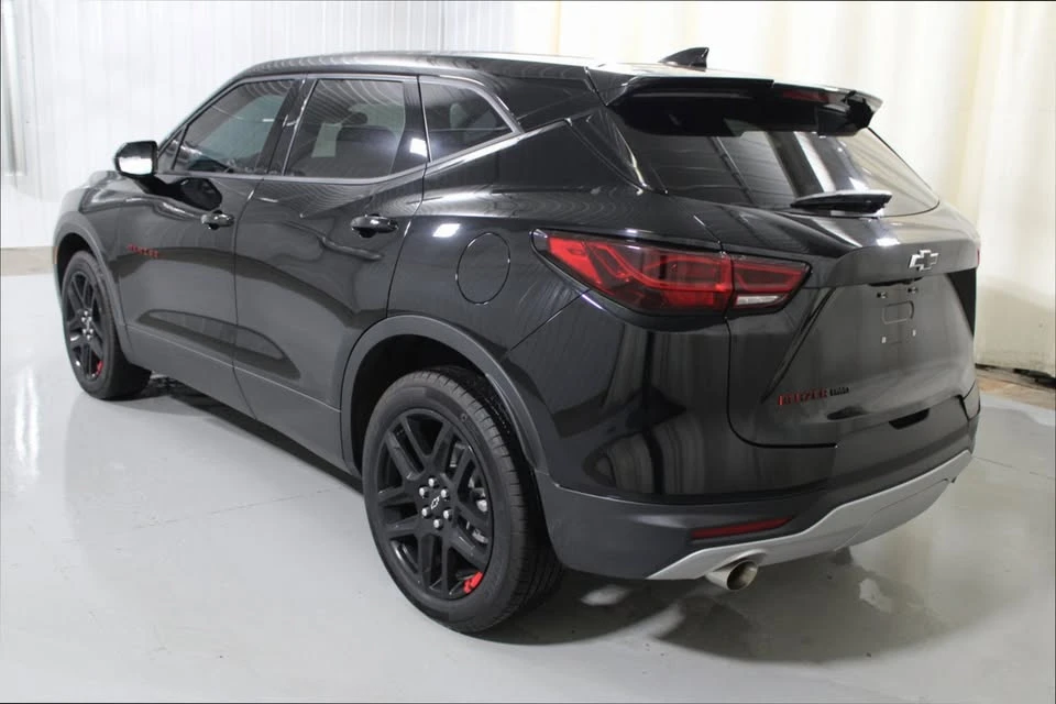 2025 Chevrolet Blazer - Image 16 of 17