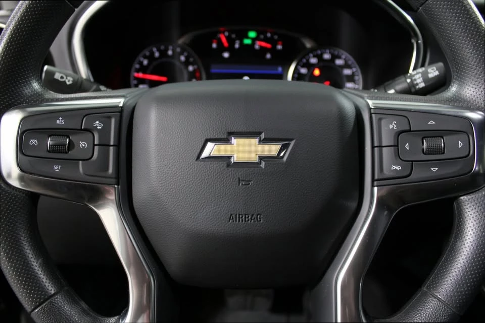 2025 Chevrolet Blazer - Image 10 of 17