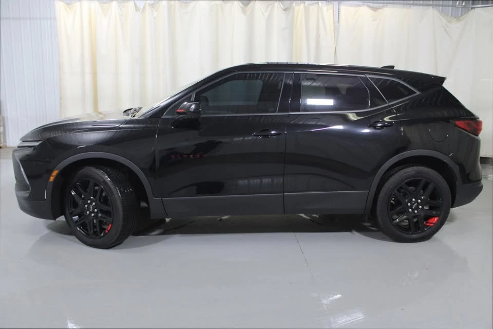 2025 Chevrolet Blazer - Image 2 of 17