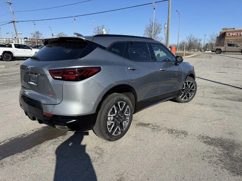 2025 Chevrolet Blazer - Image 17 of 20