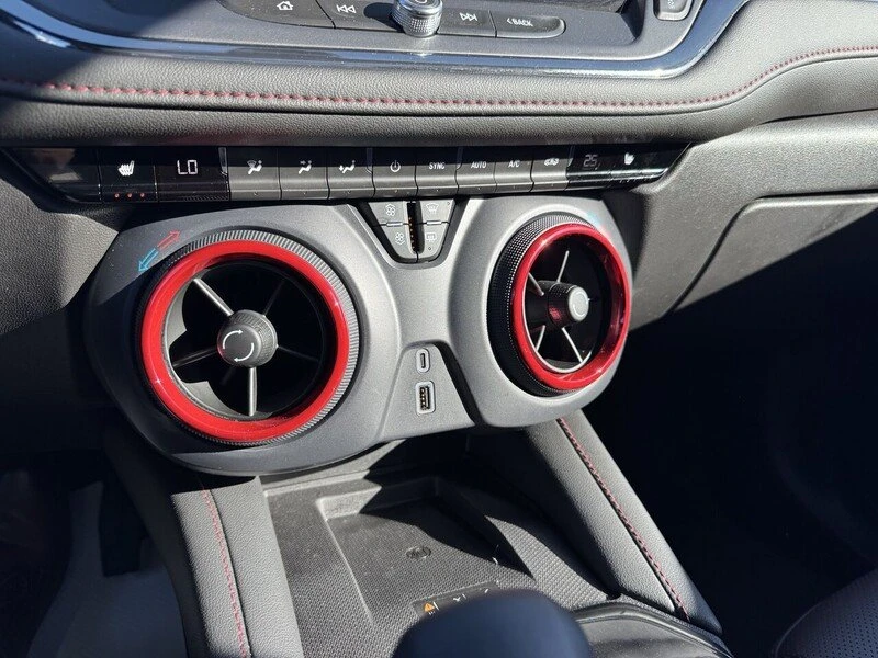 2025 Chevrolet Blazer - Image 5 of 20