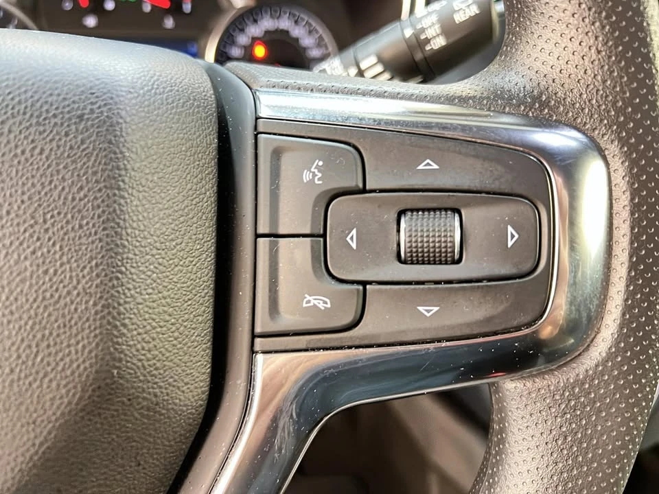 2025 Chevrolet Blazer - Image 19 of 20