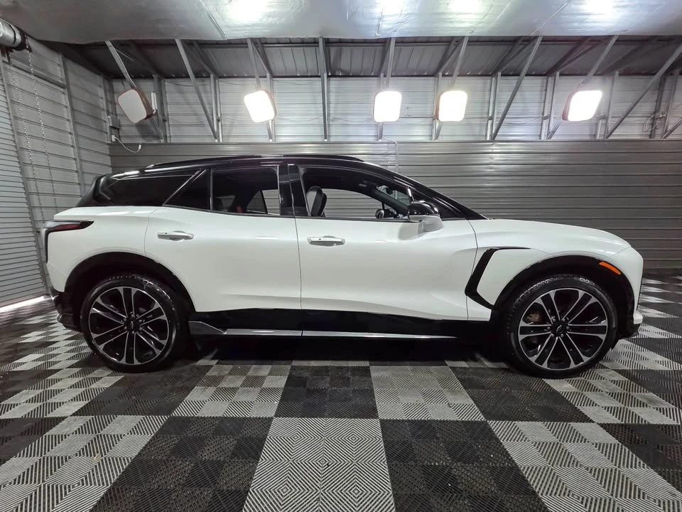 2025 Chevrolet Blazer - Image 7 of 17
