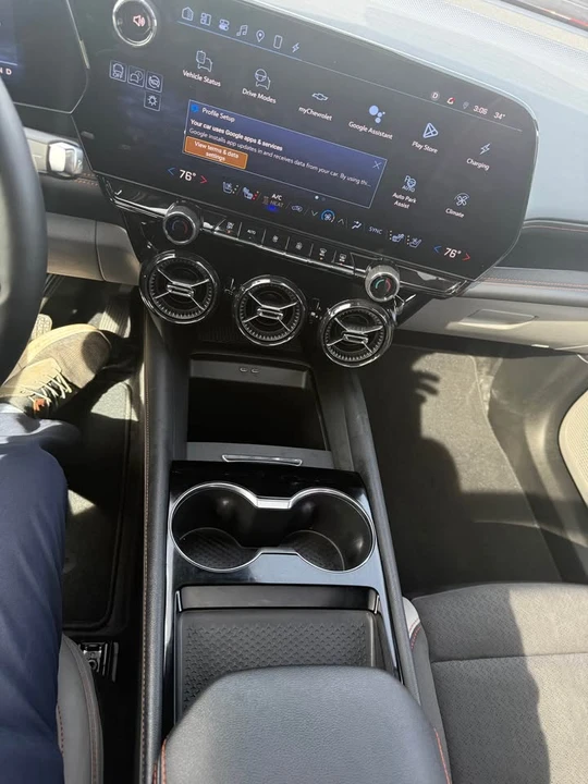 2025 Chevrolet Blazer - Image 17 of 19