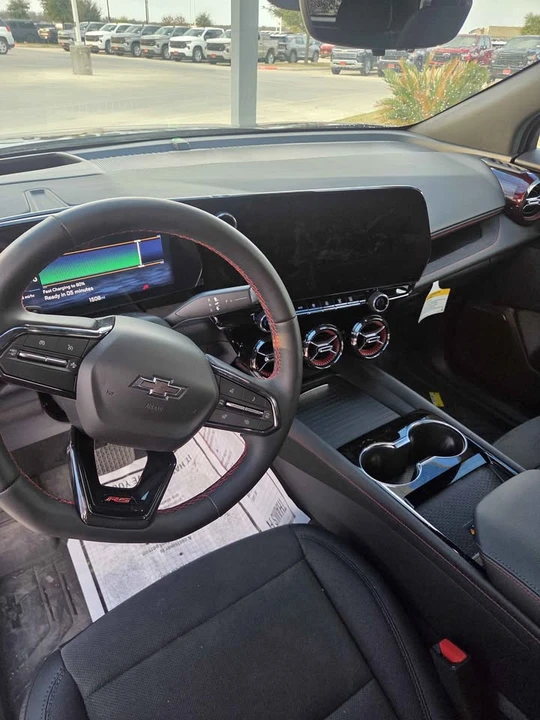 2025 Chevrolet Blazer - Image 8 of 9