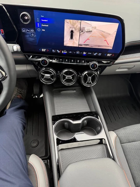 2025 Chevrolet Blazer - Image 7 of 11