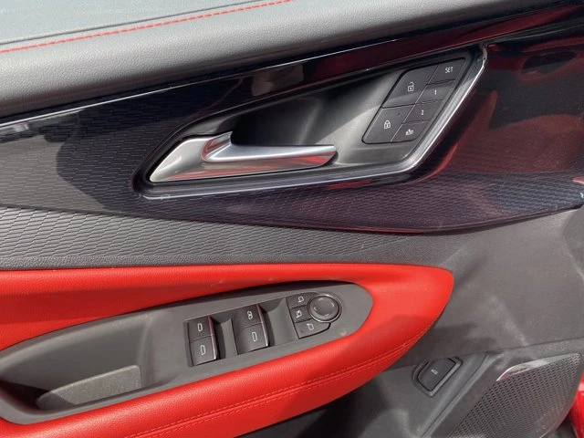 2025 Chevrolet Blazer - Image 10 of 20