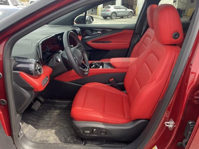 2025 Chevrolet Blazer - Image 11 of 20
