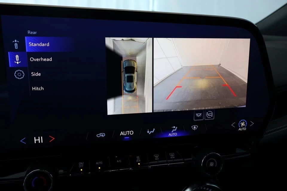 2025 Chevrolet Blazer - Image 12 of 19
