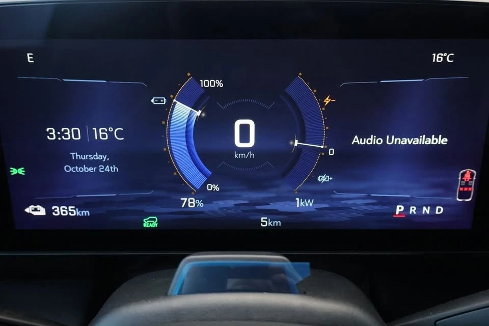2025 Chevrolet Blazer - Image 10 of 19