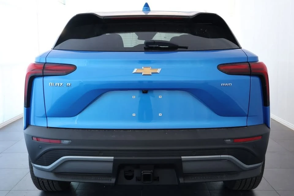 2025 Chevrolet Blazer - Image 18 of 19