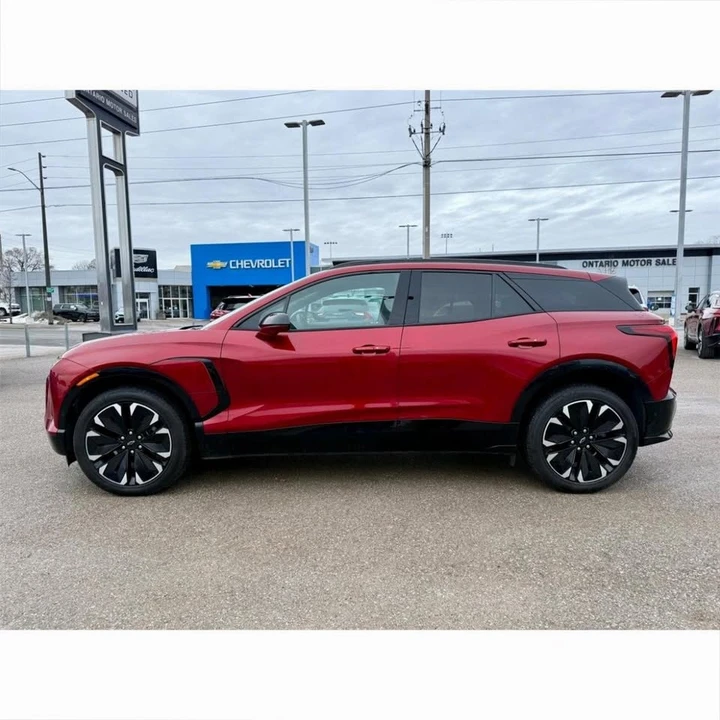 2025 Chevrolet Blazer - Image 2 of 3
