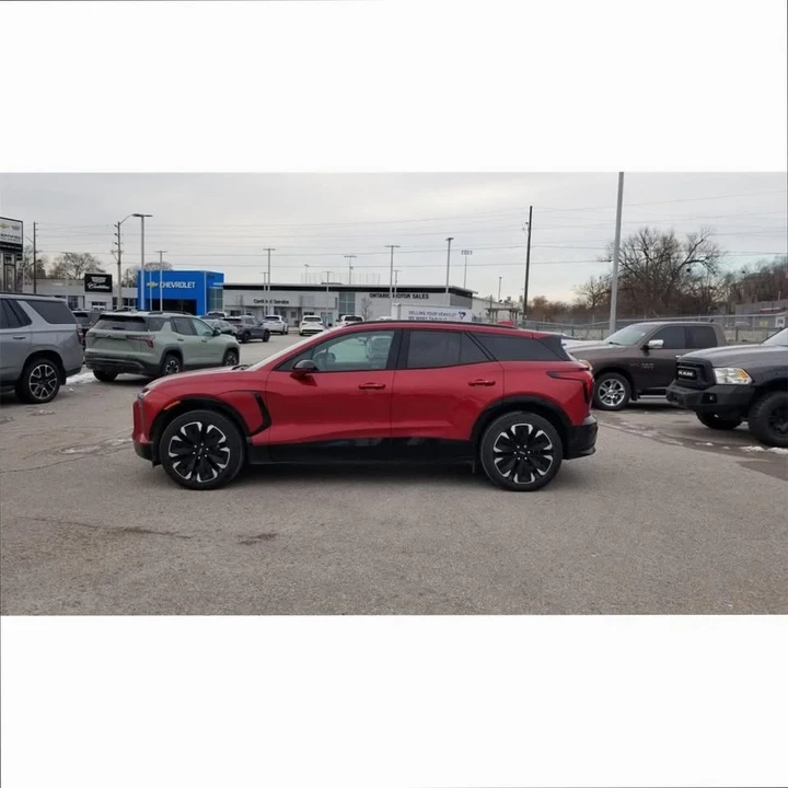 2025 Chevrolet Blazer - Image 9 of 15