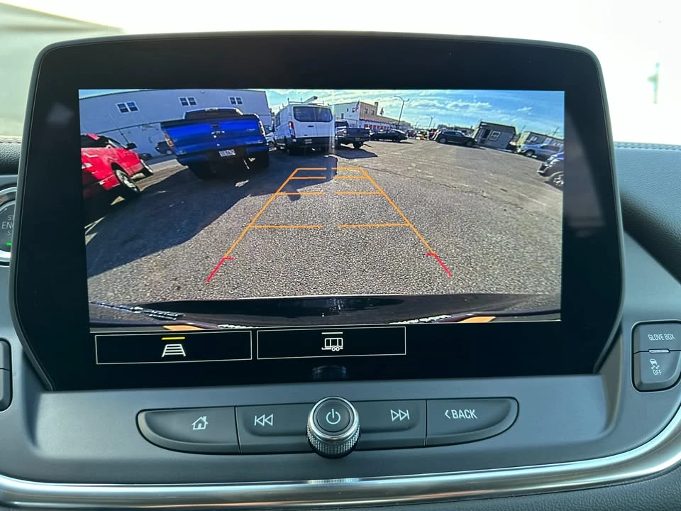 2025 Chevrolet Blazer - Image 15 of 20