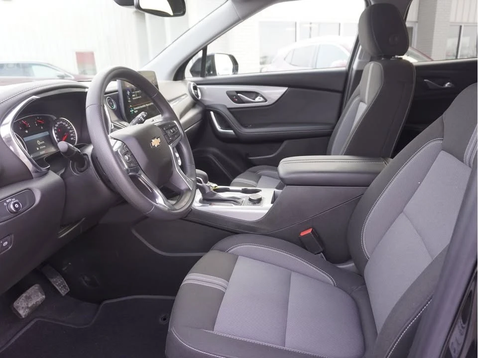 2025 Chevrolet Blazer - Image 6 of 18