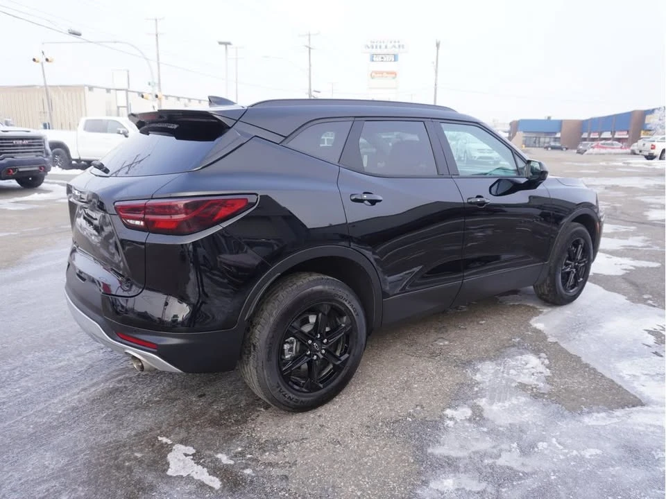 2025 Chevrolet Blazer - Image 3 of 18