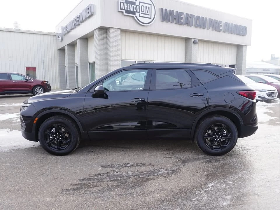 2025 Chevrolet Blazer - Image 2 of 18