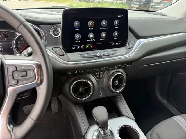 2025 Chevrolet Blazer - Image 17 of 20
