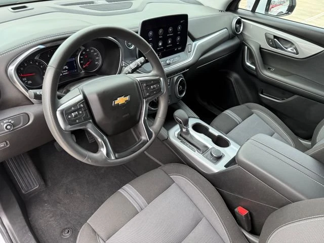 2025 Chevrolet Blazer - Image 9 of 20