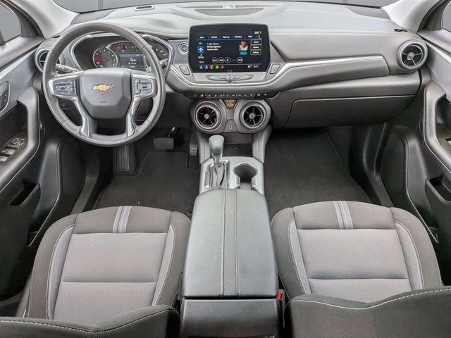 2025 Chevrolet Blazer - Image 7 of 13