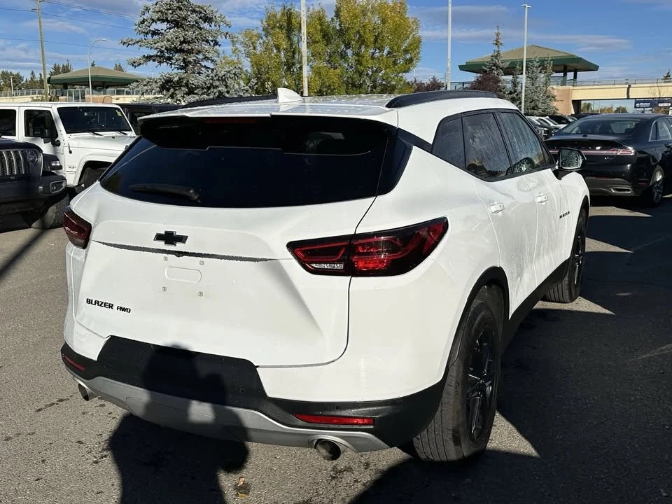 2025 Chevrolet Blazer - Image 6 of 17
