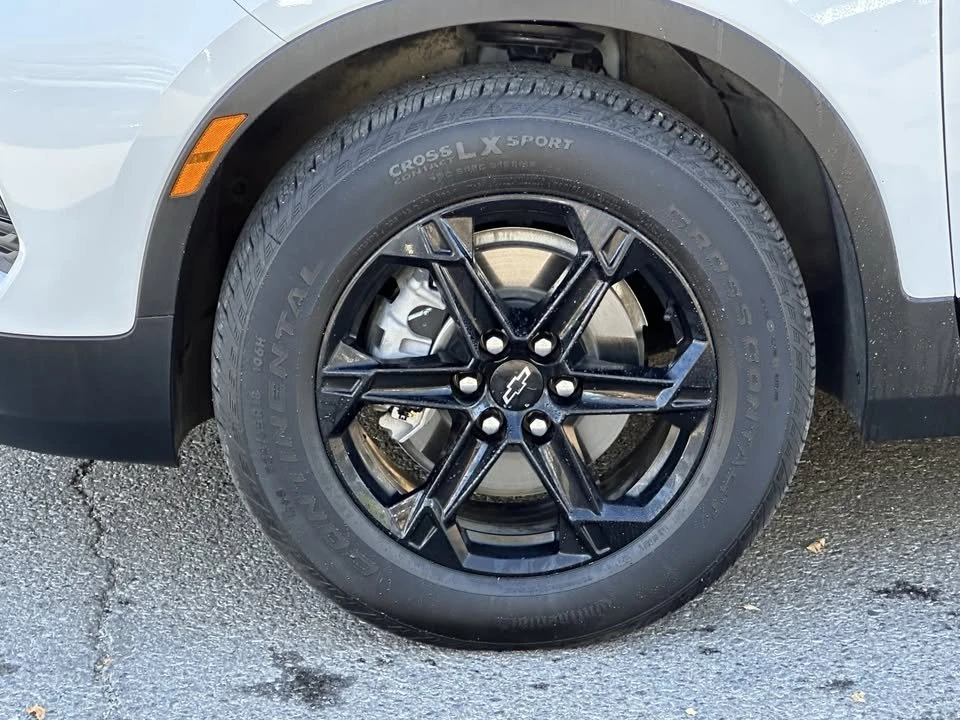 2025 Chevrolet Blazer - Image 8 of 17