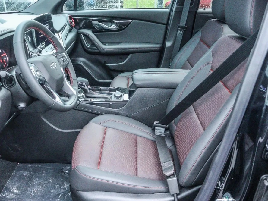 2025 Chevrolet Blazer - Image 7 of 15