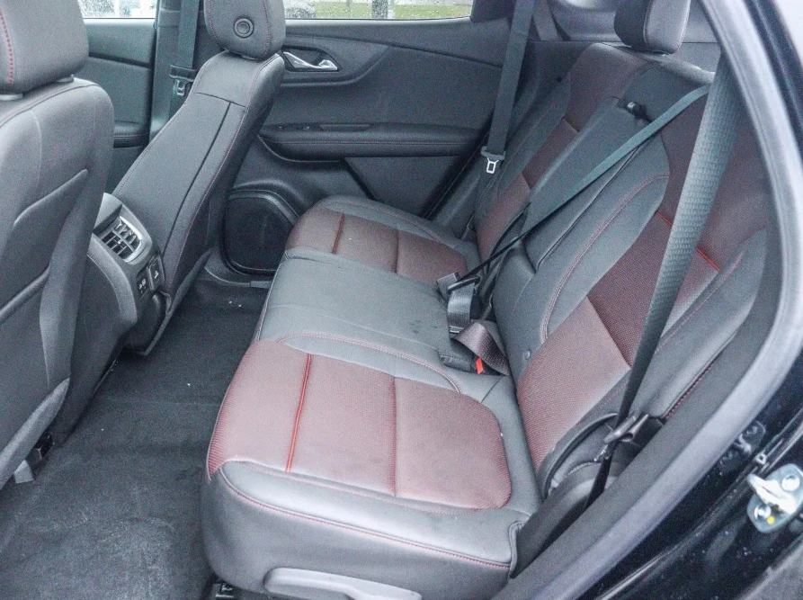 2025 Chevrolet Blazer - Image 11 of 15