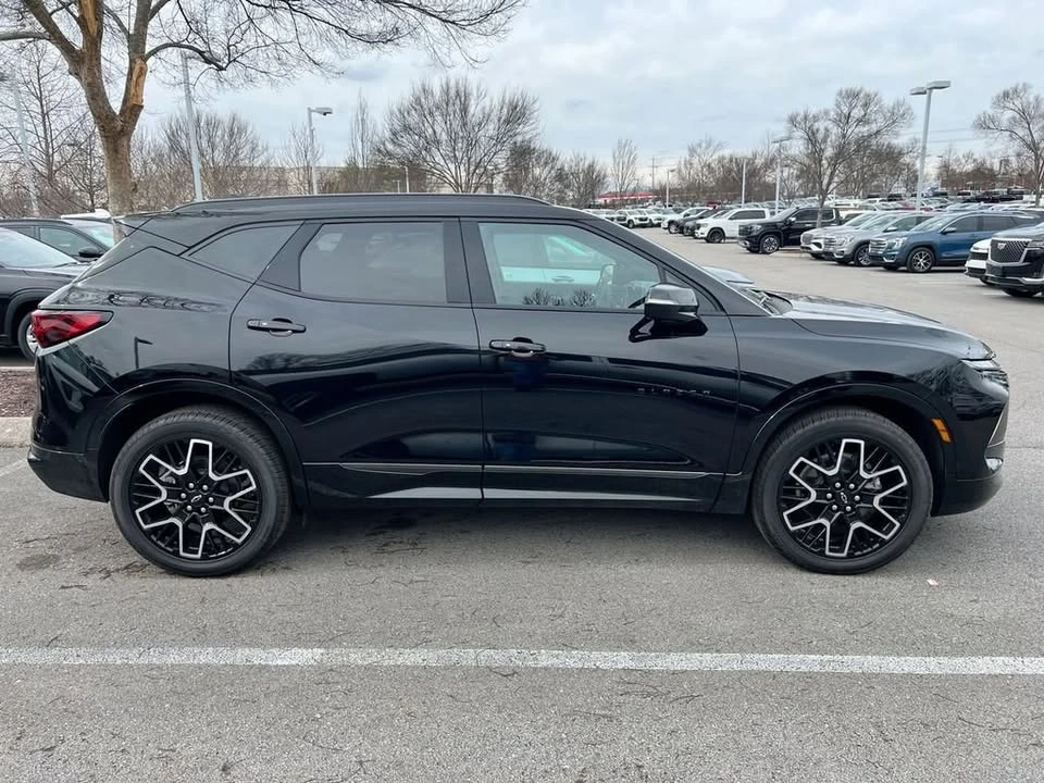 2025 Chevrolet Blazer - Image 4 of 14