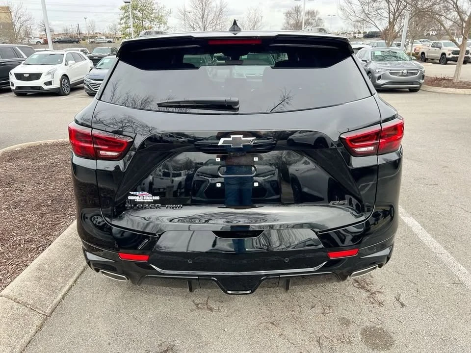 2025 Chevrolet Blazer - Image 5 of 14