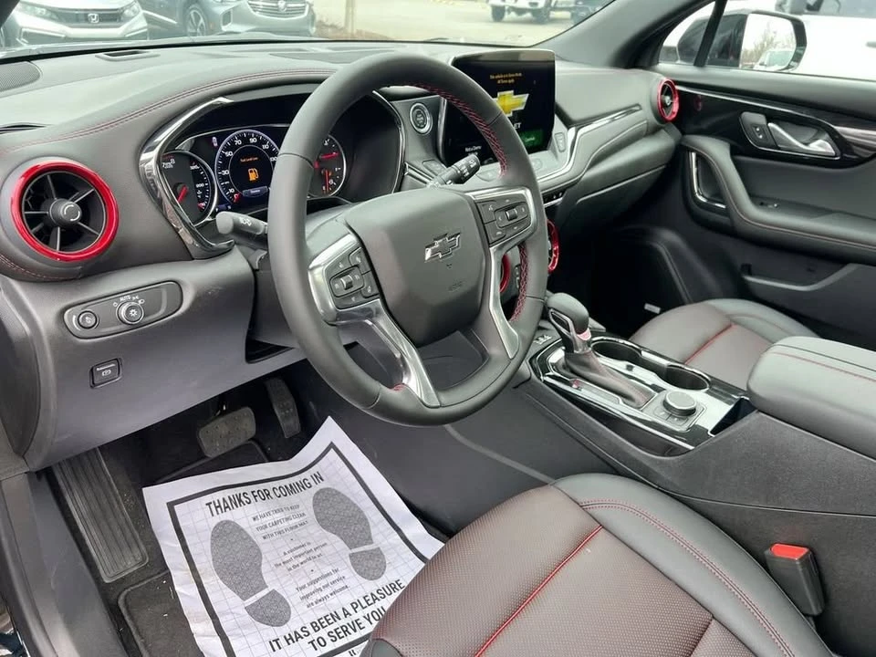 2025 Chevrolet Blazer - Image 13 of 14