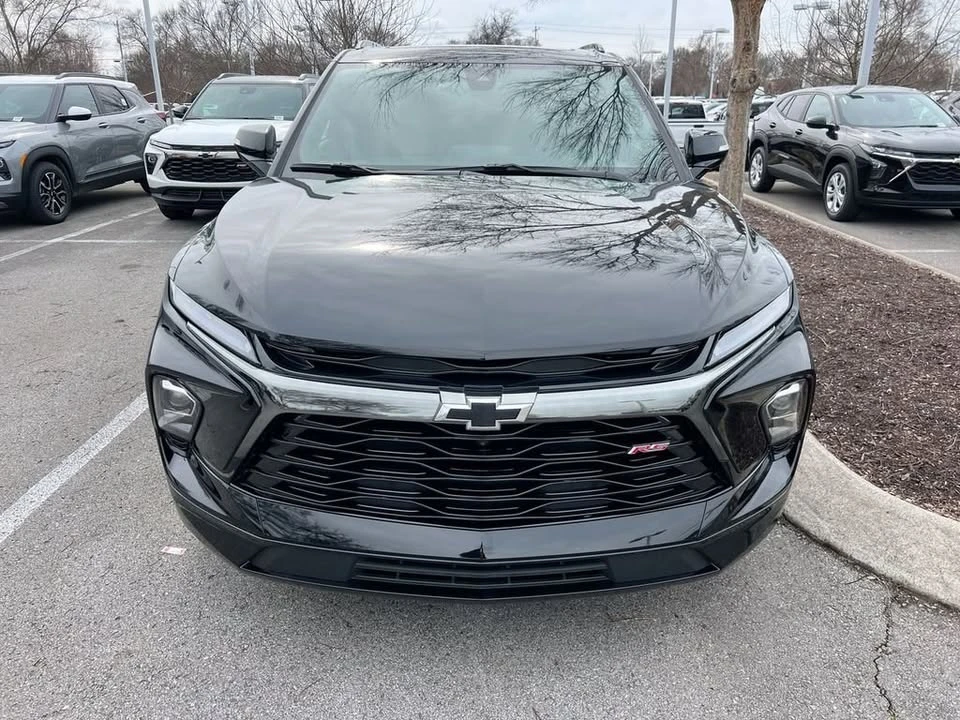 2025 Chevrolet Blazer - Image 3 of 14