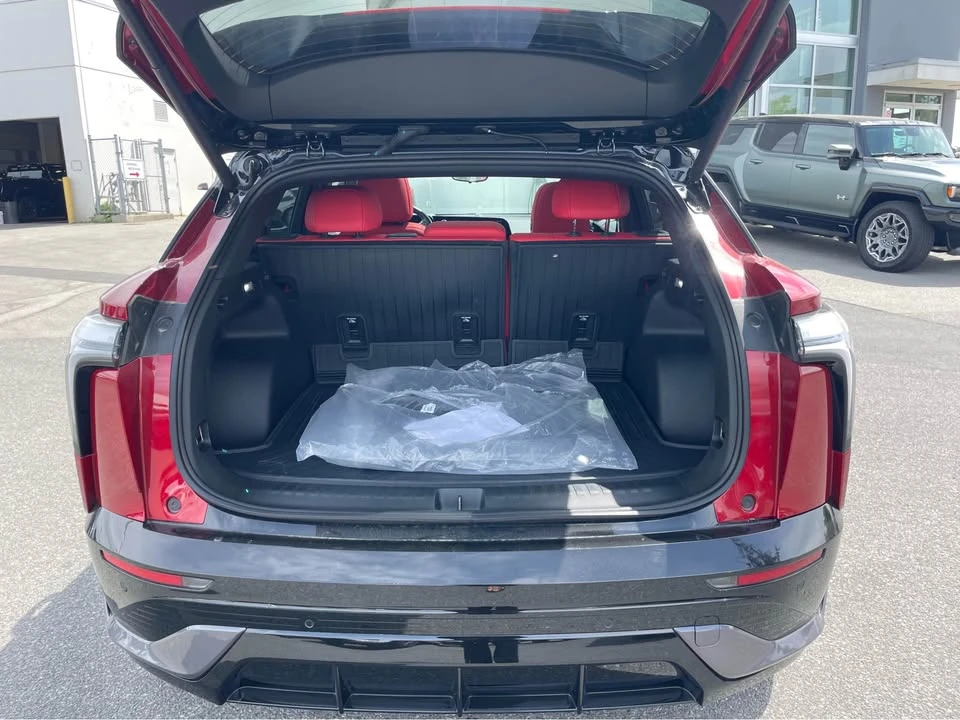 2025 Chevrolet Blazer - Image 18 of 18