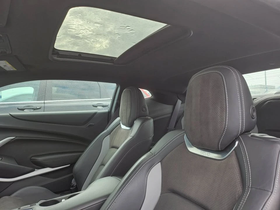 2025 Chevrolet Camaro - Image 17 of 19