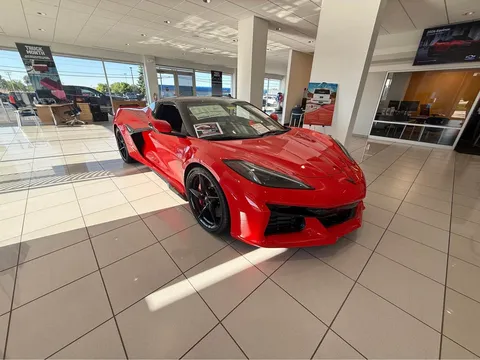 2025 Chevrolet Corvette C8 E-Ray - Image 3 of 9