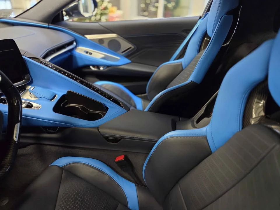 2025 Chevrolet Corvette C8 E-Ray - Image 8 of 10