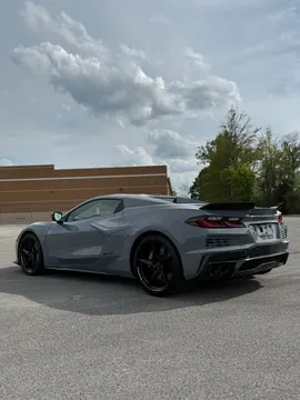 2025 Chevrolet Corvette C8 E-Ray - Image 4 of 10