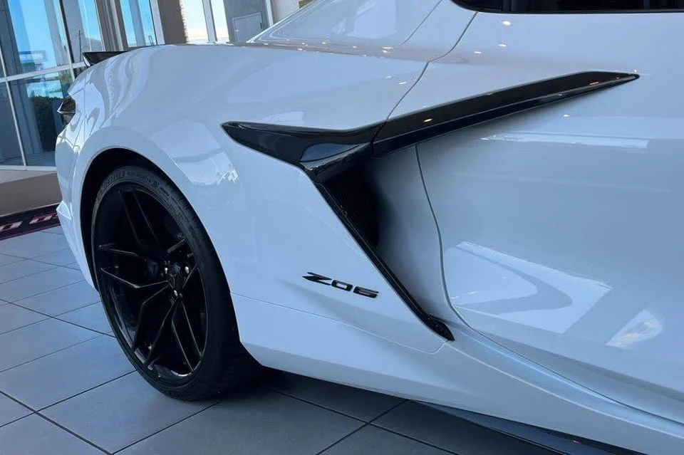 2025 Chevrolet Corvette C8 Z06 - Image 8 of 11