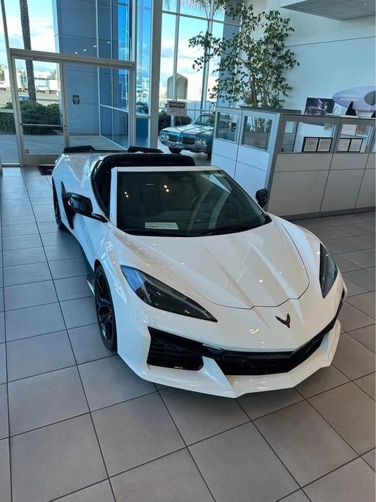 2025 Chevrolet Corvette C8 Z06 - Image 2 of 11