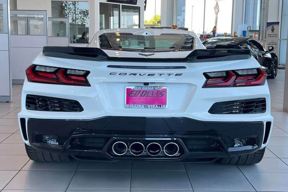 2025 Chevrolet Corvette C8 Z06 - Image 6 of 11