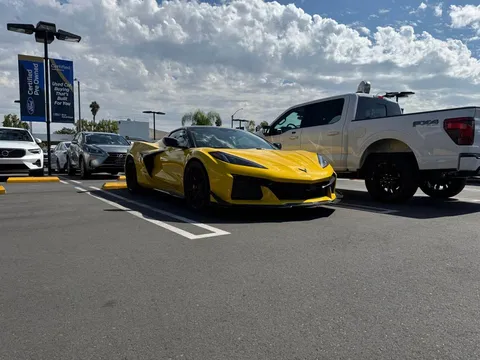 2025 Chevrolet Corvette C8 Z06 - Image 2 of 11