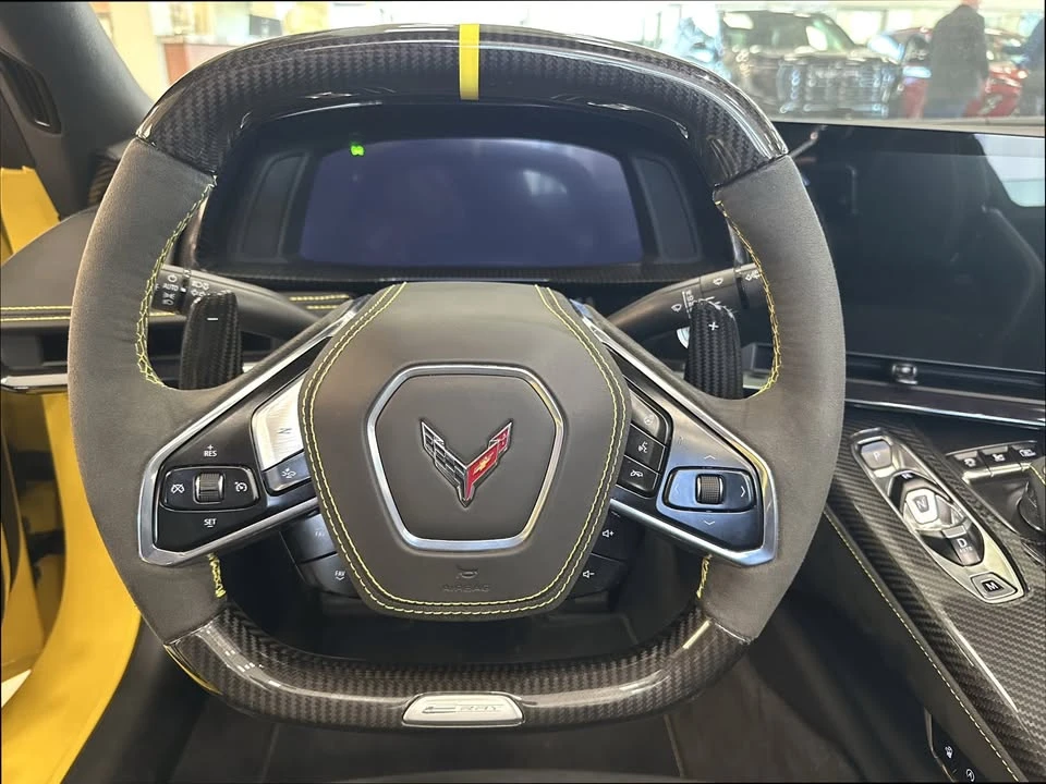 2025 Chevrolet Corvette C8 E-Ray - Image 13 of 19