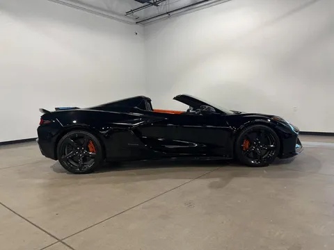 2025 Chevrolet Corvette C8 E-Ray - Image 3 of 12
