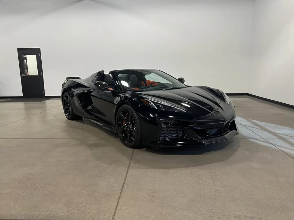 2025 Chevrolet Corvette C8 E-Ray - Image 2 of 12