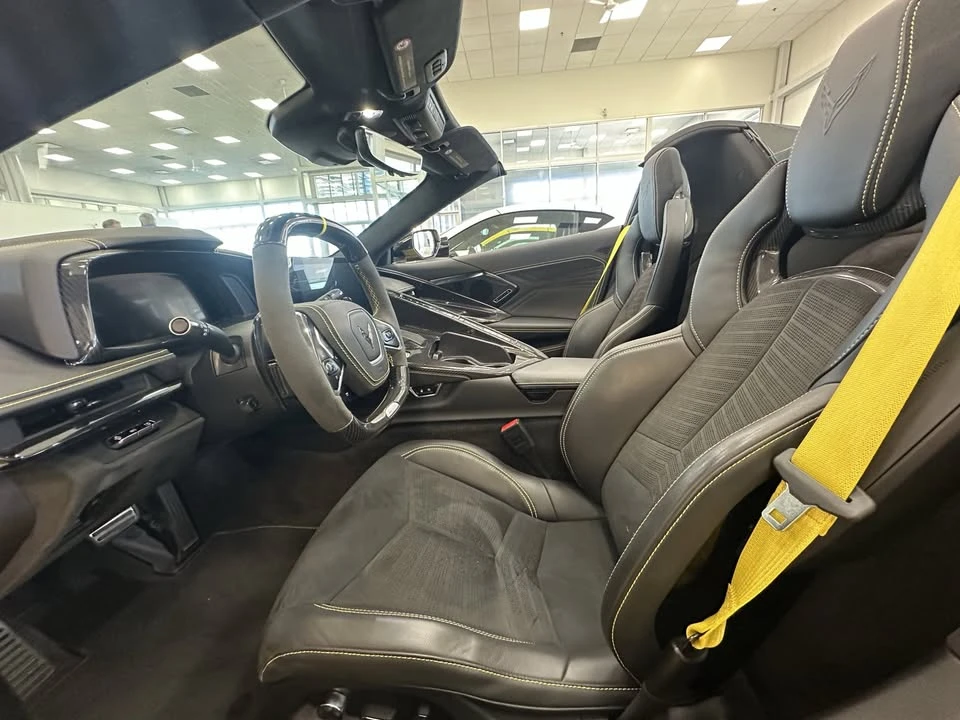 2025 Chevrolet Corvette C8 E-Ray - Image 7 of 9