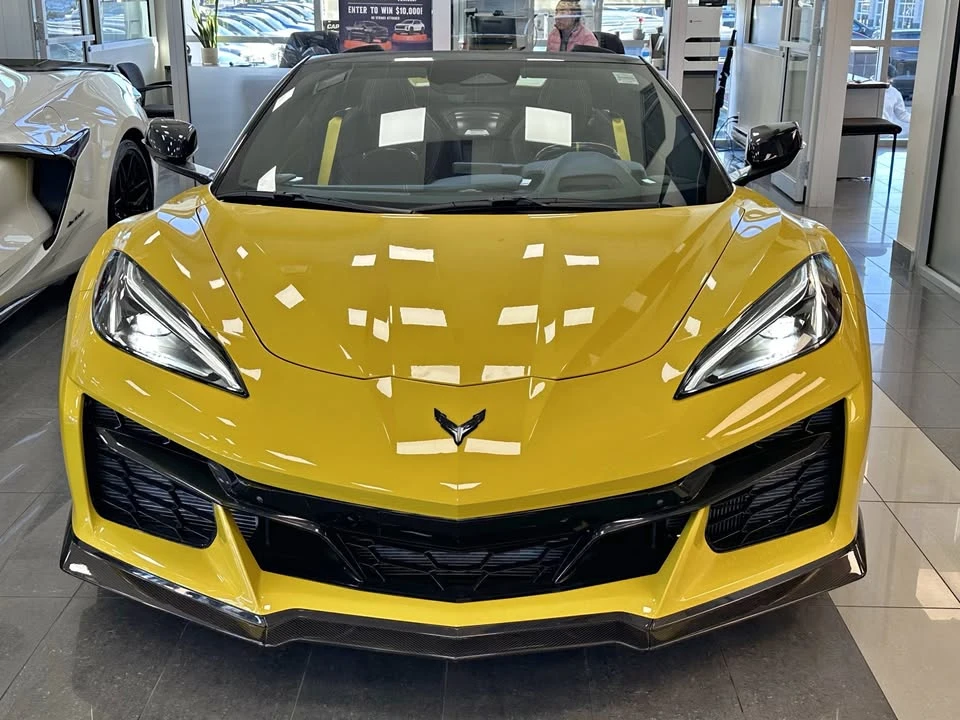 2025 Chevrolet Corvette C8 E-Ray - Image 1 of 9