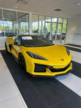 2025 Chevrolet Corvette C8 E-Ray - Image 4 of 18